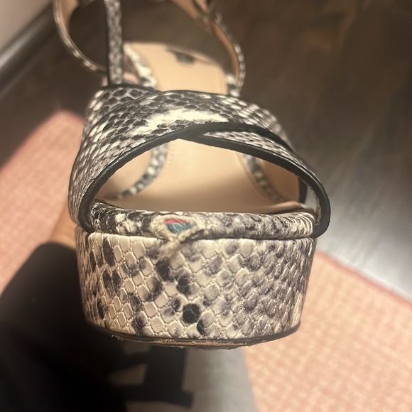 MANGO snakeskin platform heels - Picture 5 of 7